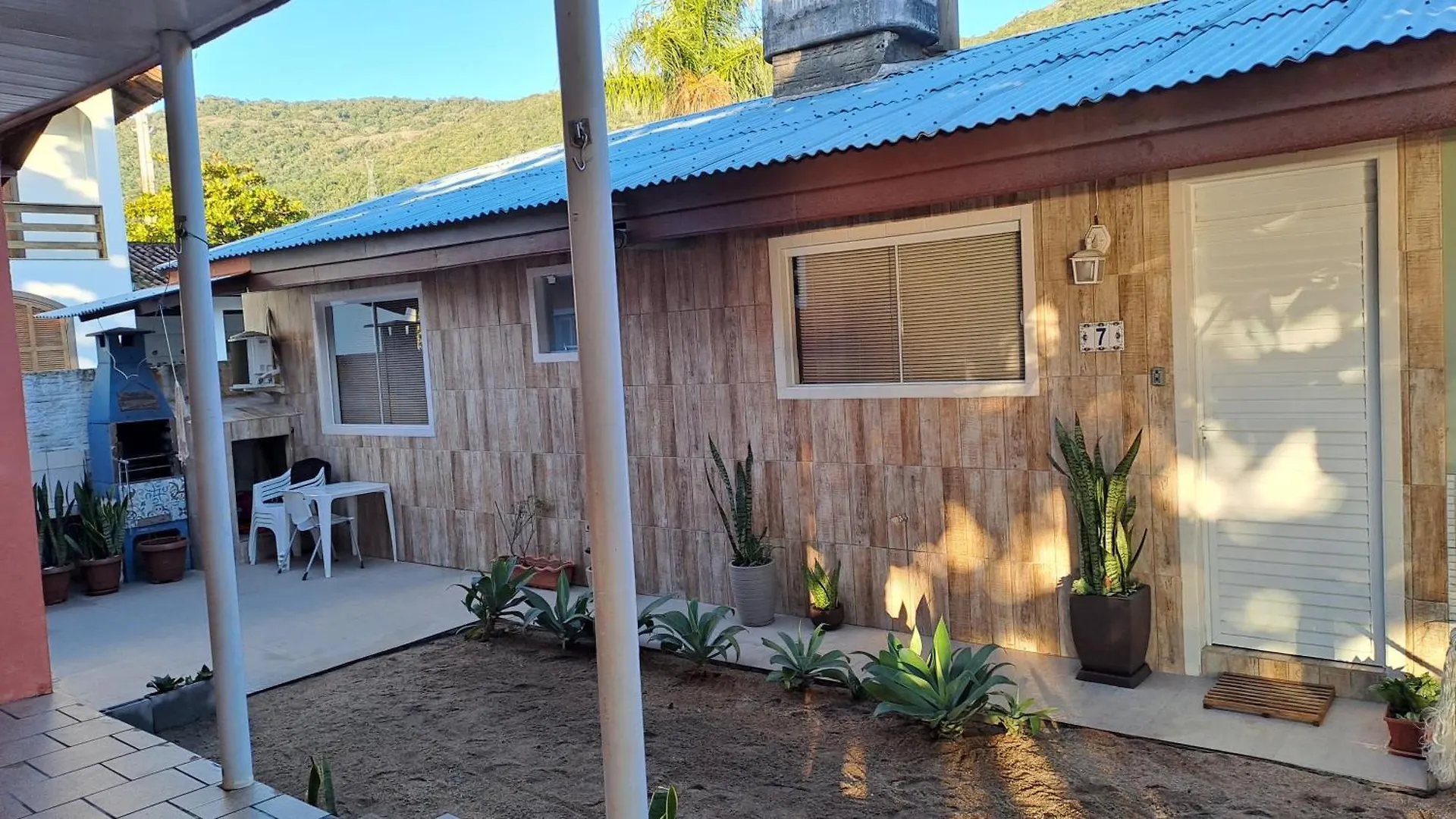 Casa De Praia Beira Do Mar, Pe Na Areia フロリアノポリス 0*,
